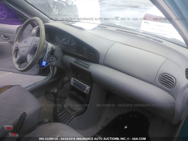 KNJLT06H3S6163031 - 1995 FORD ASPIRE GREEN photo 5