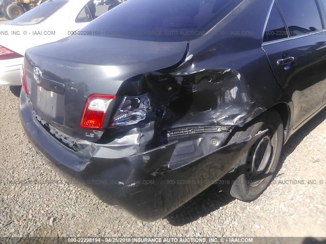 4T1BE46K59U403015 - 2009 TOYOTA CAMRY SE/LE/XLE SILVER photo 6