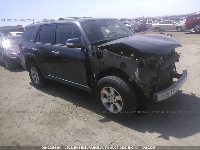 JTEBU5JR5D5147314 - 2013 TOYOTA 4RUNNER SR5/LIMITED/TRAIL GRAY photo 1