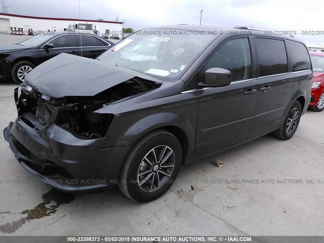 2C4RDGCG5HR847353 - 2017 DODGE GRAND CARAVAN SXT GRAY photo 2