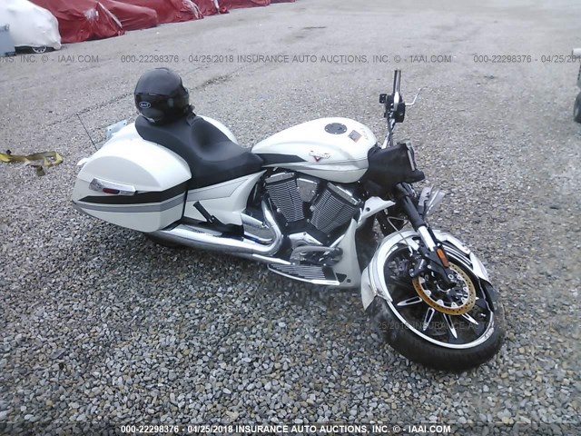 5VPYW36N1G3056500 - 2016 VICTORY MOTORCYCLES MAGNUM WHITE photo 1