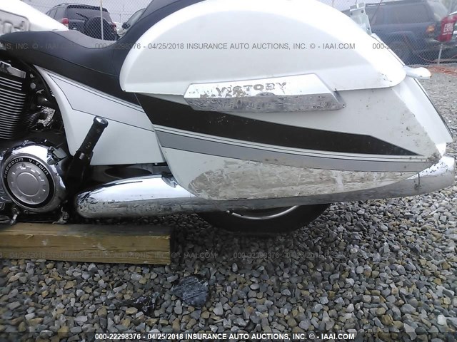 5VPYW36N1G3056500 - 2016 VICTORY MOTORCYCLES MAGNUM WHITE photo 6
