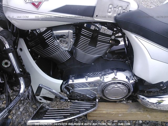 5VPYW36N1G3056500 - 2016 VICTORY MOTORCYCLES MAGNUM WHITE photo 9