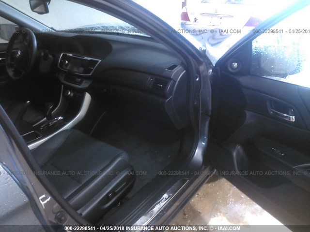 1HGCR6F76EA009489 - 2014 HONDA ACCORD HYBRID/TOURING GRAY photo 5