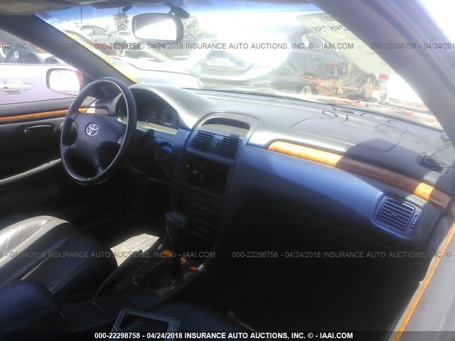 2T1CF28P52C594022 - 2002 TOYOTA CAMRY SOLARA SE/SLE წითელი ფოტო 5