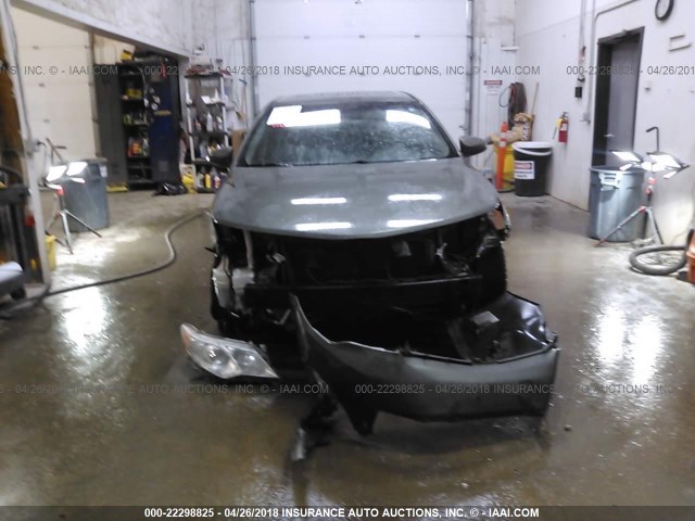 4T1BF1FK1CU571172 - 2012 TOYOTA CAMRY SE/LE/XLE 灰色 照片 6