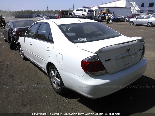 4T1BE32K45U401167 - 2005 TOYOTA CAMRY LE/XLE/SE 白色 照片 3