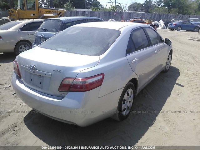 4T1BE46K29U395598 - 2009 TOYOTA CAMRY SE/LE/XLE SILVER photo 4