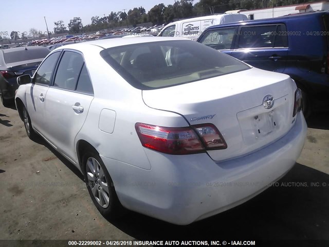 JTNBE46K973009794 - 2007 TOYOTA CAMRY NEW GENERAT CE/LE/XLE/SE WHITE photo 3