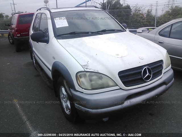 4JGAB54EXWA009224 - 1998 MERCEDES-BENZ ML 320 WHITE photo 1