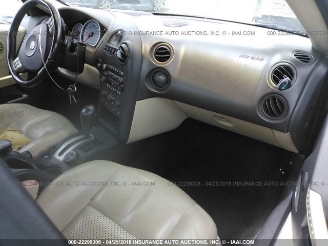 2G2WS522841161887 - 2004 PONTIAC GRAND PRIX GT2 თეთრი ფოტო 5