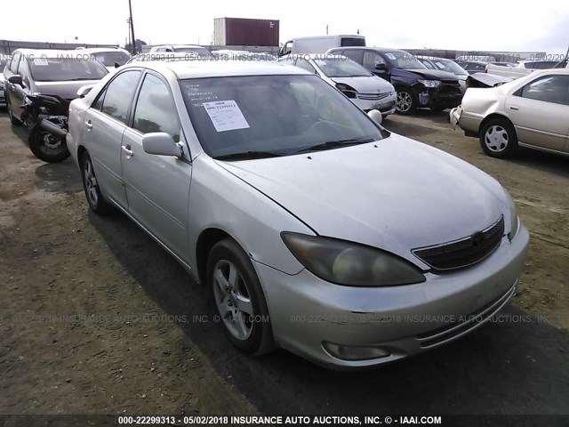 4T1BF32KX3U053725 - 2003 TOYOTA CAMRY LE/XLE/SE ვერცხლისფერი ფოტო 1