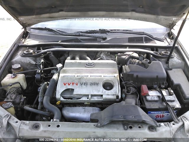 4T1BF32KX3U053725 - 2003 TOYOTA CAMRY LE/XLE/SE ვერცხლისფერი ფოტო 10