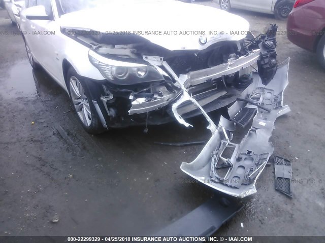 WBANV1C51AC389619 - 2010 BMW 528 XI WHITE photo 6