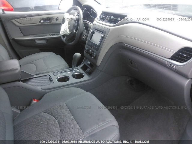 1GNKRFED2GJ309770 - 2016 CHEVROLET TRAVERSE LS GRAY photo 5