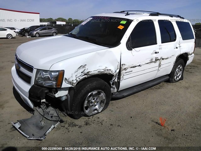 1GNSCBE06BR297625 - 2011 CHEVROLET TAHOE C1500 LT WHITE photo 2