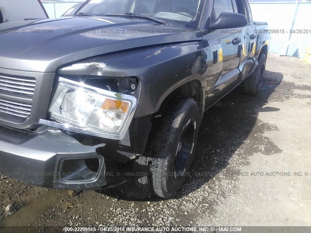 1D7HW28K58S614079 - 2008 DODGE DAKOTA QUAD/ST GRAY photo 6