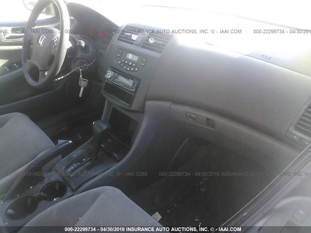 1HGCM56475A056724 - 2005 HONDA ACCORD LX BLUE photo 5