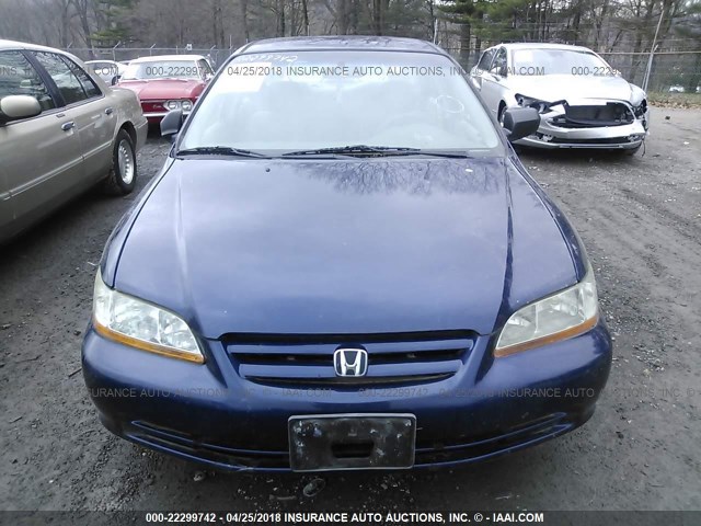 1HGCF86692A053865 - 2002 HONDA ACCORD VALUE BLUE photo 6