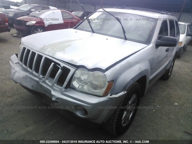 1J8GR48K36C136740 - 2006 JEEP GRAND CHEROKEE LAREDO/COLUMBIA/FREEDOM SILVER photo 2