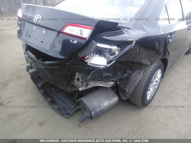 4T4BF1FK0ER440369 - 2014 TOYOTA CAMRY L/SE/LE/XLE 蓝色 照片 6