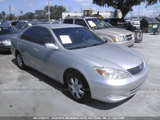 4T1BE32K53U156764 - 2003 TOYOTA CAMRY LE/XLE/SE SILVER photo 1