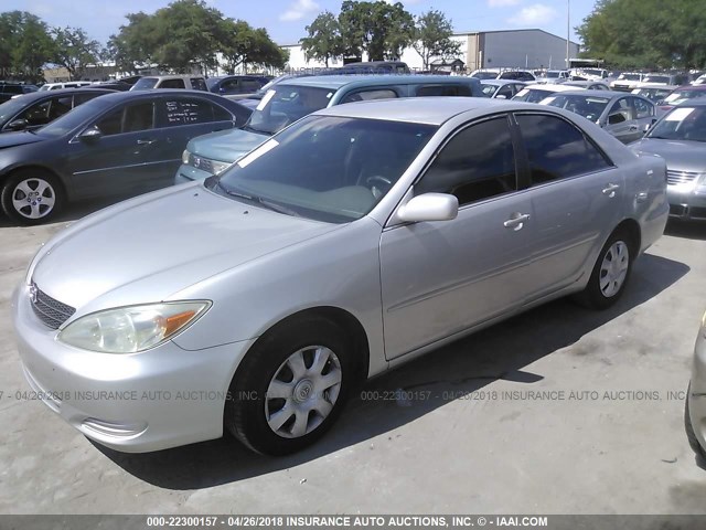 4T1BE32K53U156764 - 2003 TOYOTA CAMRY LE/XLE/SE SILVER photo 2