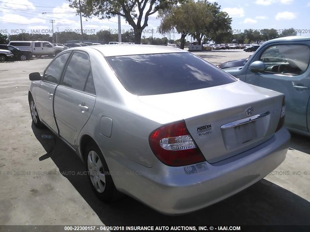 4T1BE32K53U156764 - 2003 TOYOTA CAMRY LE/XLE/SE SILVER photo 3