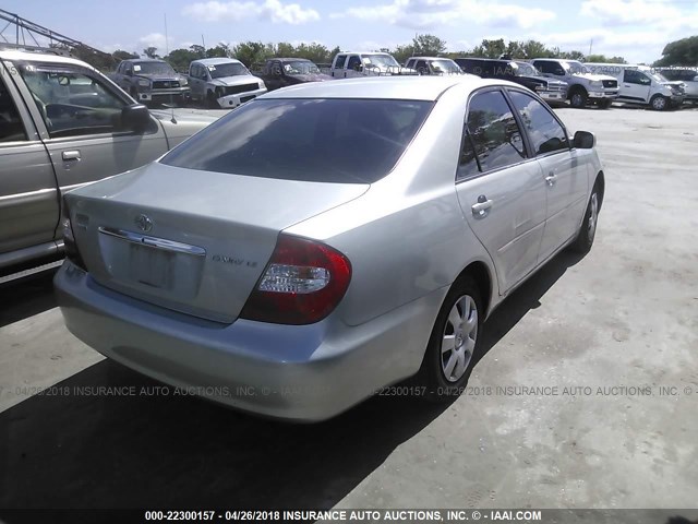 4T1BE32K53U156764 - 2003 TOYOTA CAMRY LE/XLE/SE SILVER photo 4