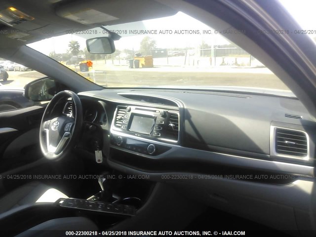 5TDBKRFH6FS189716 - 2015 TOYOTA HIGHLANDER LE/LE PLUS GRAY photo 5