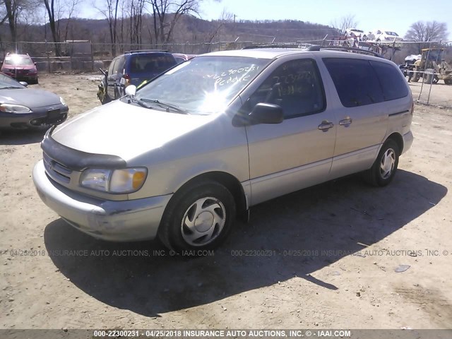 4T3ZF13CXYU221758 - 2000 TOYOTA SIENNA LE/XLE GOLD photo 2