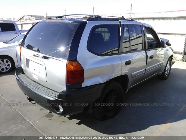 1GKDS13S552287513 - 2005 GMC ENVOY SILVER photo 4