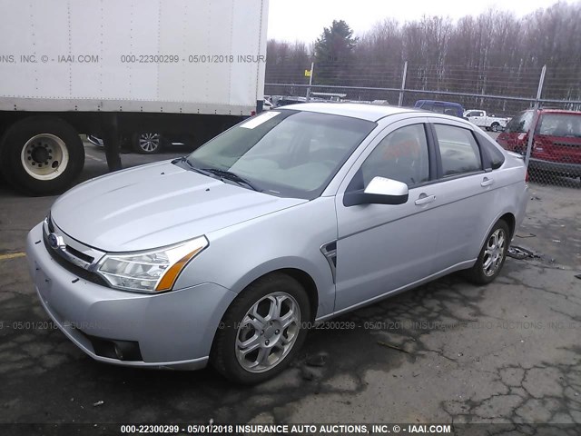 1FAHP35N88W282505 - 2008 FORD FOCUS SE/SEL/SES SILVER photo 2