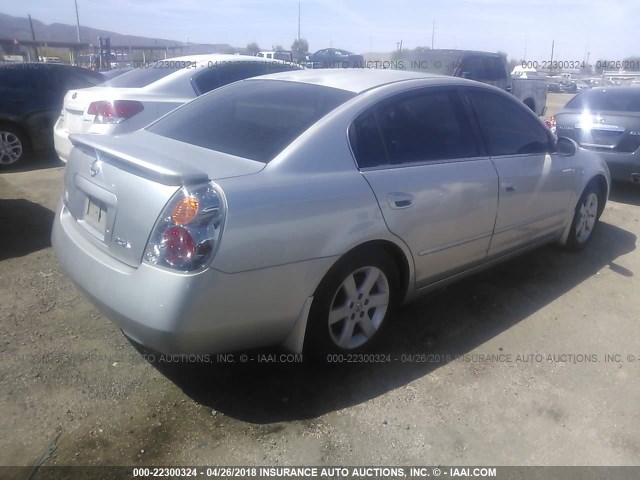 1N4AL11D52C709873 - 2002 NISSAN ALTIMA S/SL SILVER photo 4