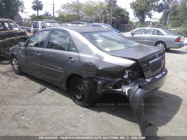 4T1BE32K63U775812 - 2003 TOYOTA CAMRY LE/XLE/SE ნაცრისფერი ფოტო 6