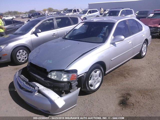 1N4DL01DXYC245592 - 2000 NISSAN ALTIMA XE/GXE/SE/GLE SILVER photo 2