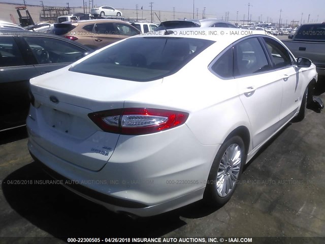 3FA6P0LU4GR328915 - 2016 FORD FUSION SE HYBRID WHITE photo 4