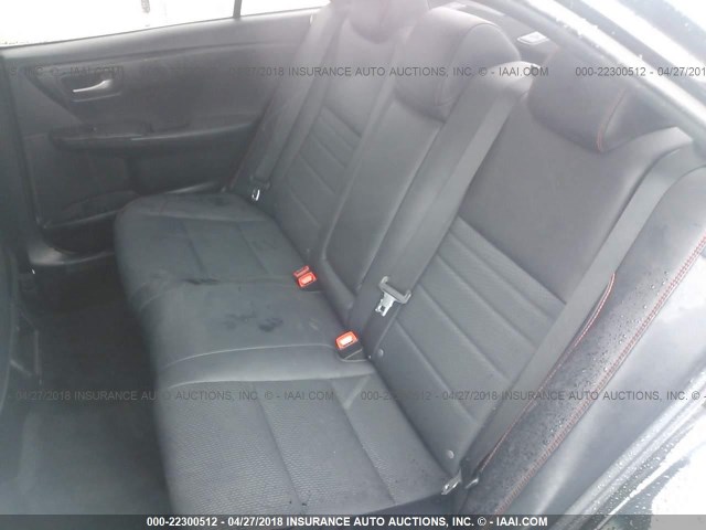 4T1BF1FK3HU787774 - 2017 TOYOTA CAMRY LE/XLE/SE/XSE შავი ფოტო 8