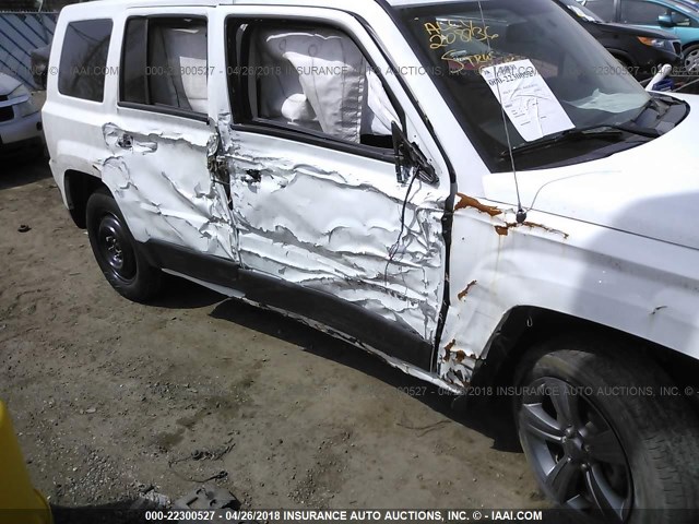 1C4NJRFB0FD208736 - 2015 JEEP PATRIOT LATITUDE WHITE photo 6