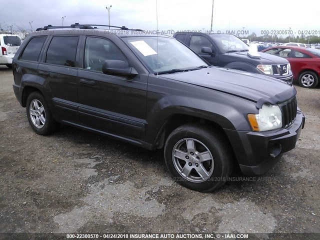 1J4GS48K35C503964 - 2005 JEEP GRAND CHEROKEE LAREDO/COLUMBIA/FREEDOM Dark Brown photo 1