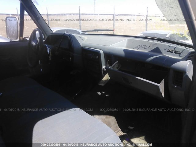 1FTHF26HXLKB57960 - 1990 FORD F250 WHITE photo 5