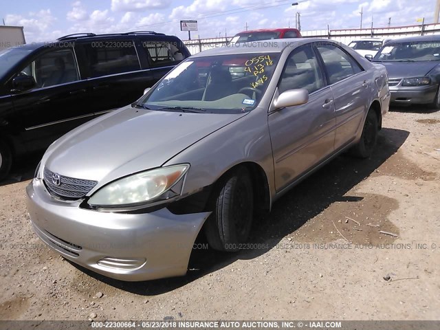 4T1BE32K63U750554 - 2003 TOYOTA CAMRY LE/XLE/SE SILVER photo 2
