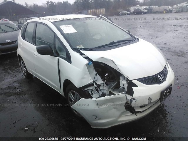 JHMGE8H2XAS023617 - 2010 HONDA FIT WHITE photo 1