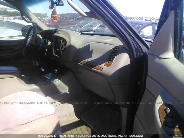5LMEU27R21LJ33409 - 2001 LINCOLN NAVIGATOR 黑色 照片 5