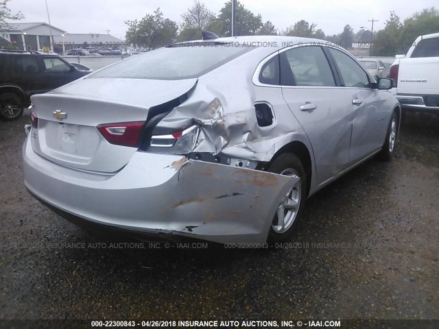1G1ZB5ST7HF225863 - 2017 CHEVROLET MALIBU LS 银色 照片 4