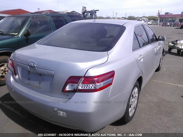 4T1BF3EK7BU768293 - 2011 TOYOTA CAMRY SE/LE/XLE SILVER photo 4