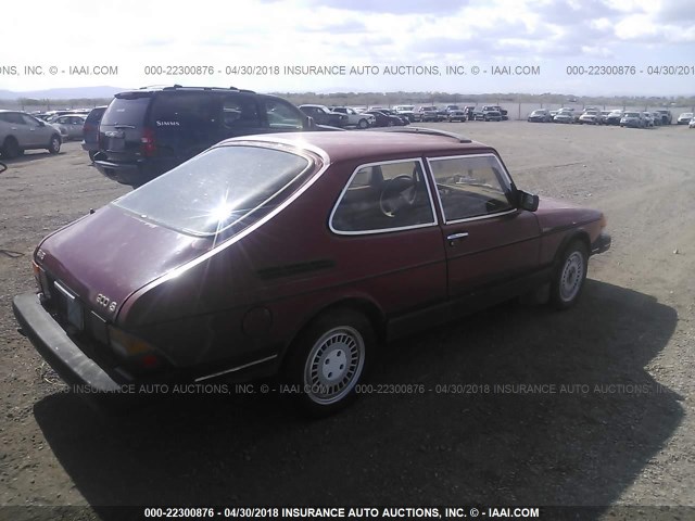 YS3AH35J6E2015476 - 1984 SAAB 900 S RED photo 4