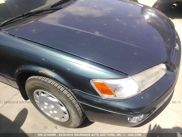 JT2BG22K9V0021122 - 1997 TOYOTA CAMRY LE/XLE Yaşıl foto 6