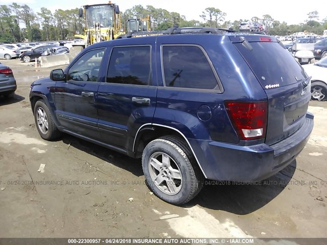 1J4GS48N35C505384 - 2005 JEEP GRAND CHEROKEE LAREDO/COLUMBIA/FREEDOM BLUE photo 3