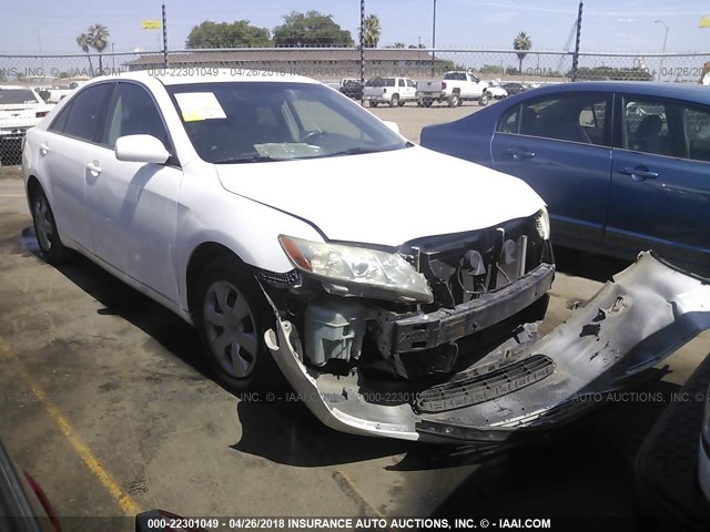 4T1BE46K47U547779 - 2007 TOYOTA CAMRY NEW GENERAT CE/LE/XLE/SE WHITE photo 1
